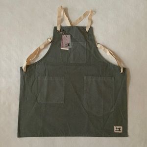 NEW cross back apron
